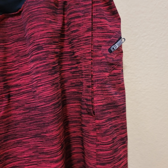 Lululemon shorts - Picture 10 of 14